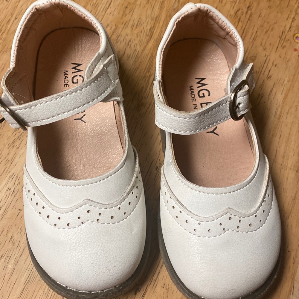 Nearly brand new dress shoes
